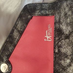 Silver & Black Metallic Ulta it Makeup Pouch with Makeup Brushes